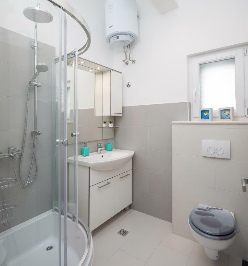 Villa Basic Sevid Εξωτερικό φωτογραφία