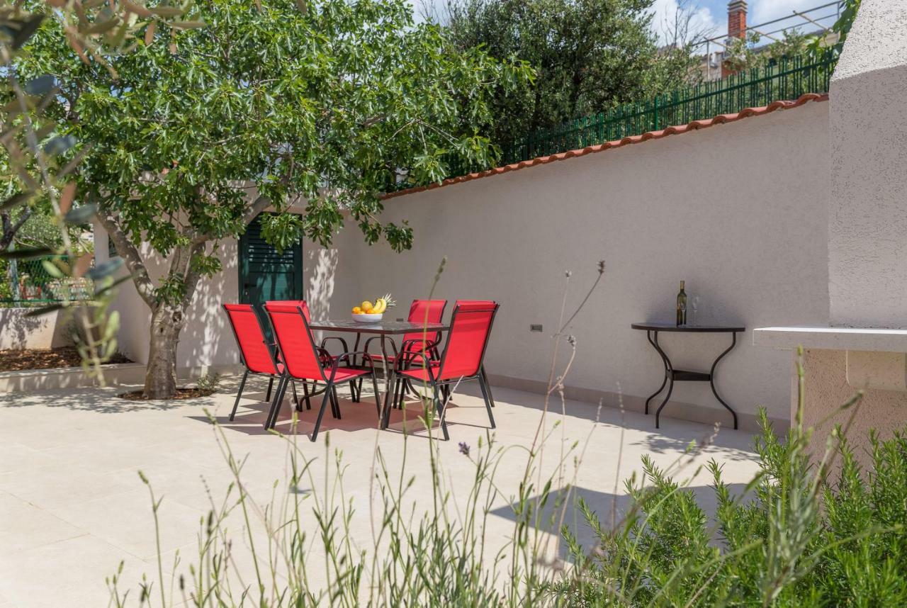 Villa Basic Sevid Εξωτερικό φωτογραφία